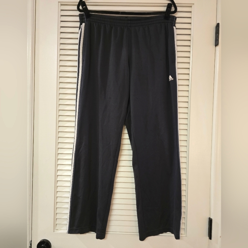 Adidas - Men's Relaxed Fit Athletic Activewear Lightweight Pants With Pockets